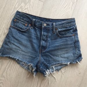 Levi High Rise Shorts!